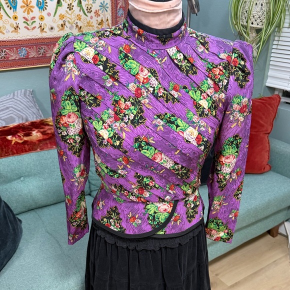 Vintage Tops - VTG Richard Warren 80’s Purple floral structured silk peplum mandarin Blouse 6P